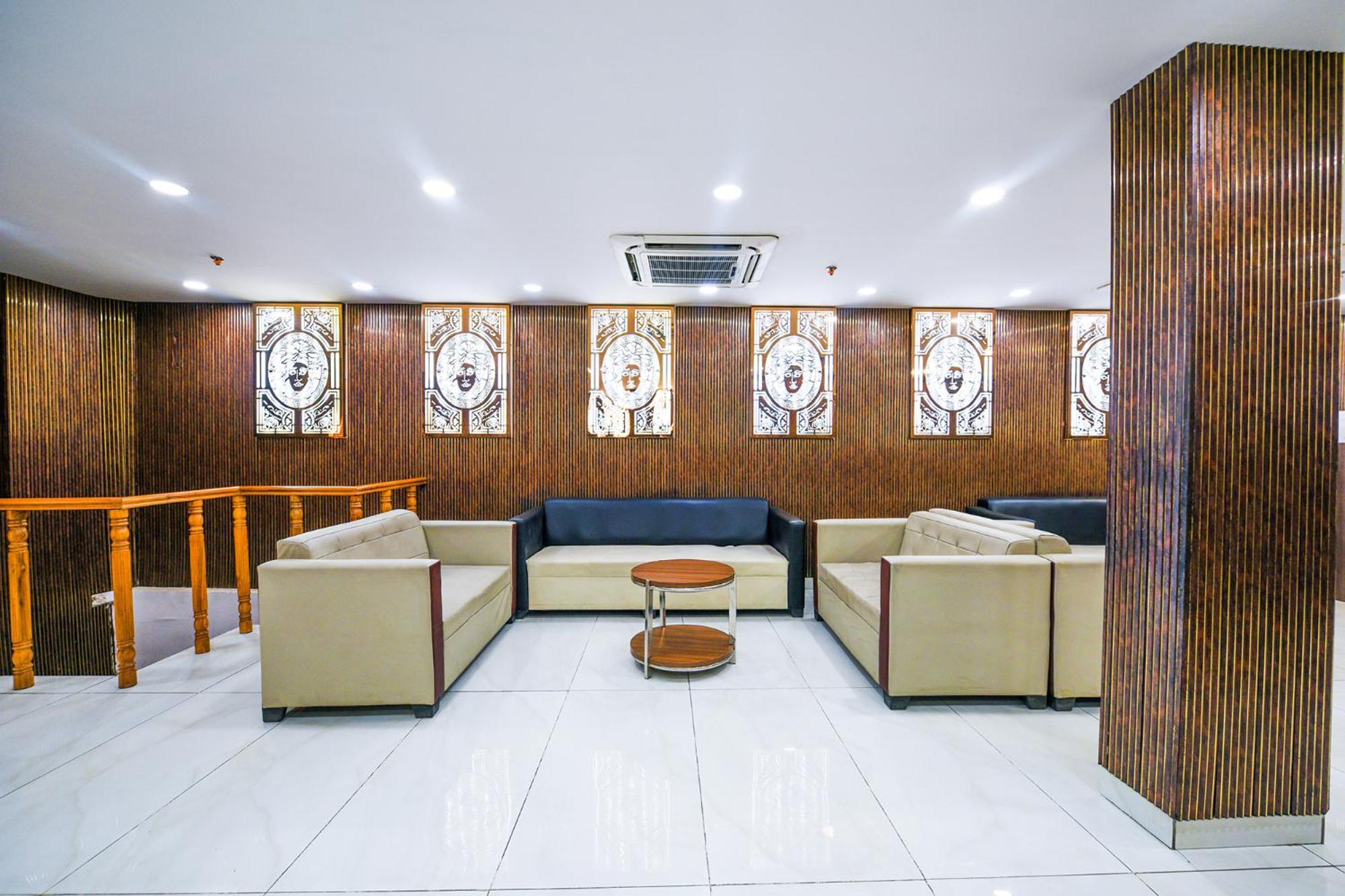 Ayaan Residency Ξενοδοχείο Νόιντα Εξωτερικό φωτογραφία